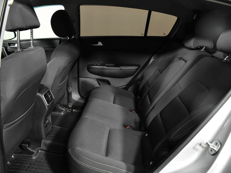 Kia Sportage, 2.0 л, АТ, 2016 фото 1