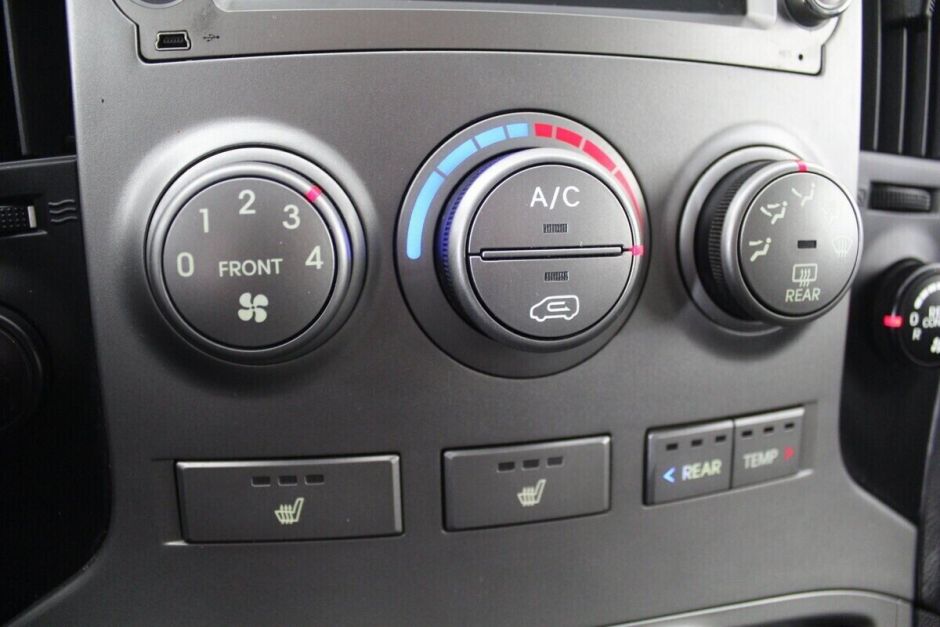 Hyundai Grand Starex, 2.5 л, АТ, 2014 фото 15