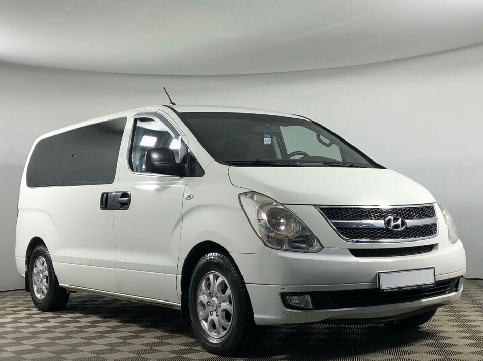 Hyundai Grand Starex, 2.5 л, АТ, 2014 фото 4