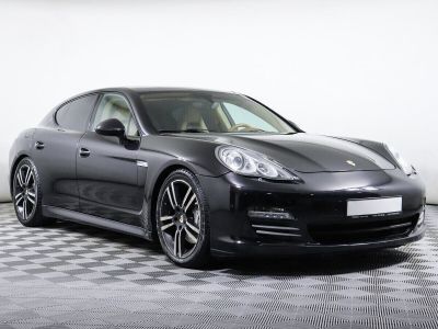 Porsche Panamera, 4.8 л, РКПП, 2010 фото 3