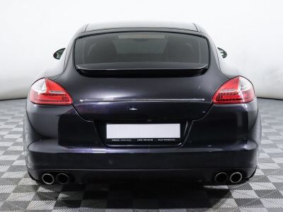 Porsche Panamera, 4.8 л, РКПП, 2010 фото 7