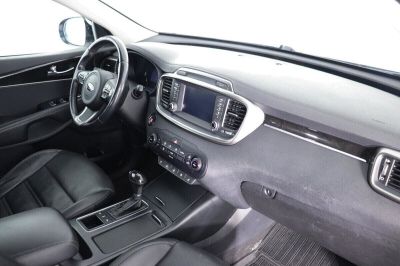 Kia Sorento, 3.3 л, АКПП, 2016 фото 2