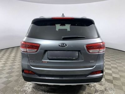 Kia Sorento, 2.2 л, АКПП, 2016 фото 6