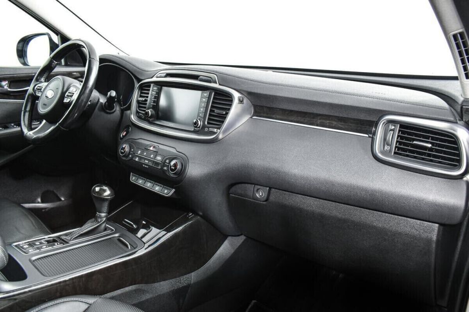 Kia Sorento, 2.2 л, АТ, 2017 фото 13