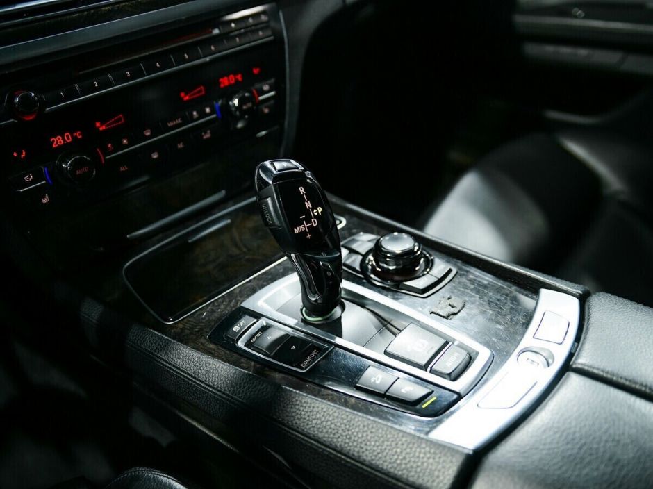BMW 7 серии, 3.0 л, АТ, 2012 фото 11