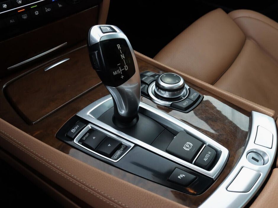 BMW 7 серии, 4.4 л, АТ, 2010 фото 14