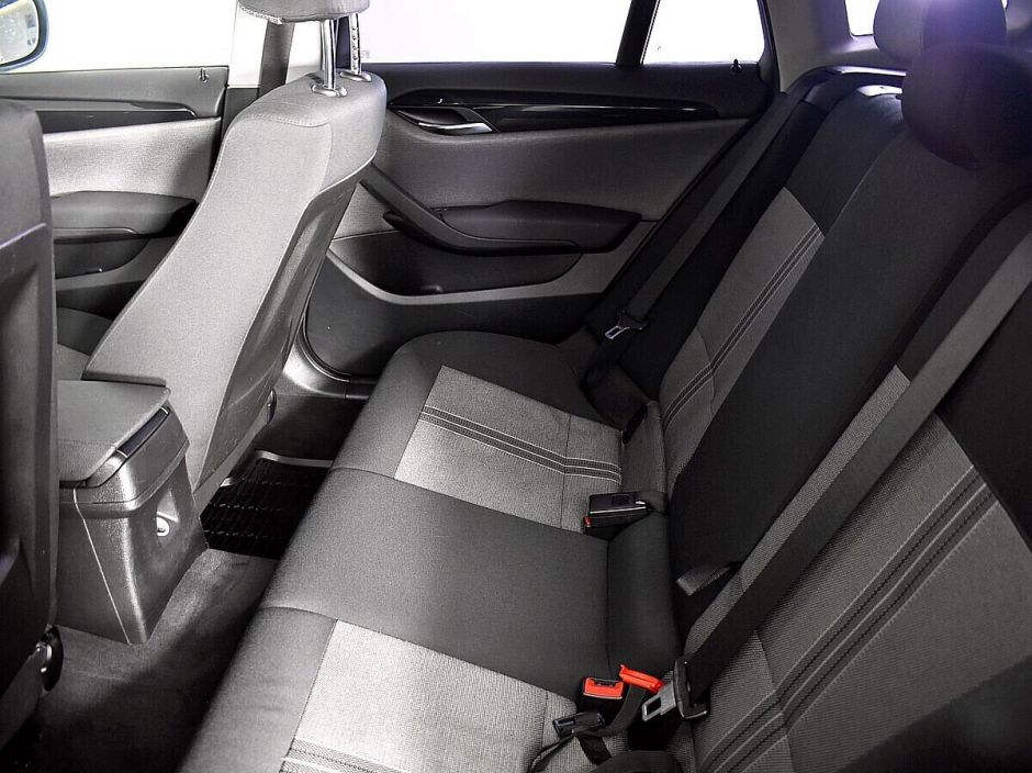 BMW X1, 2.0 л, АТ, 2011 фото 1