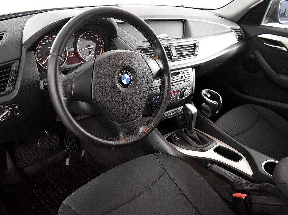 BMW X1, 2.0 л, АТ, 2012 фото 9