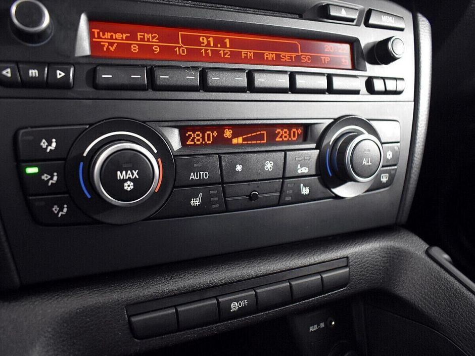 BMW X1, 2.0 л, АТ, 2012 фото 13