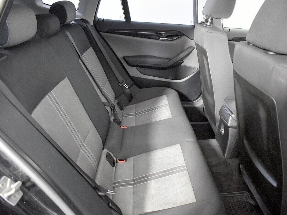 BMW X1, 2.0 л, АТ, 2012 фото 2