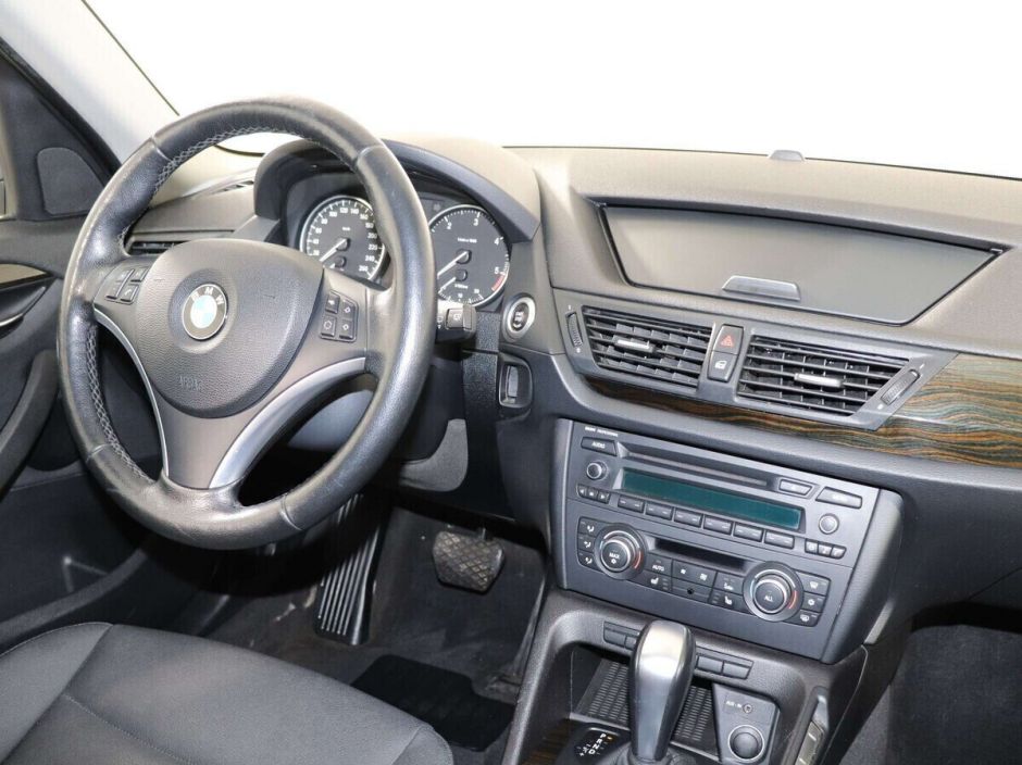 BMW X1, 2.0 л, АТ, 2011 фото 12
