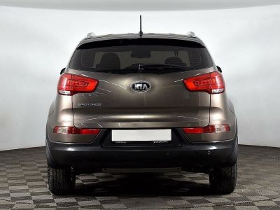 Kia Sportage, 2.0 л, АКПП, 2015 фото 8