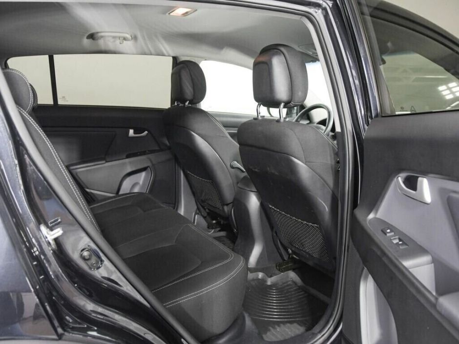 Kia Sportage, 2.0 л, АТ, 2015 фото 1