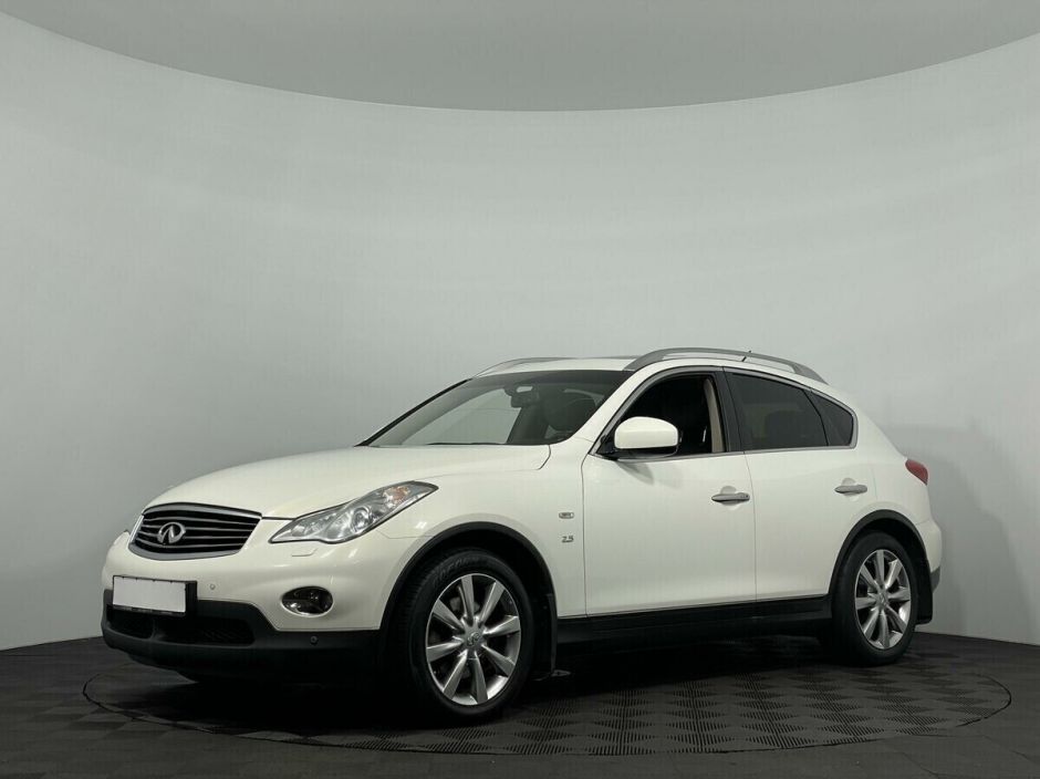 Infiniti QX50, 2.5 л, АТ, 2015 фото 3