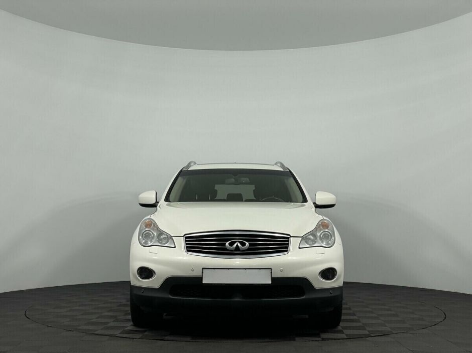Infiniti QX50, 2.5 л, АТ, 2015 фото 7