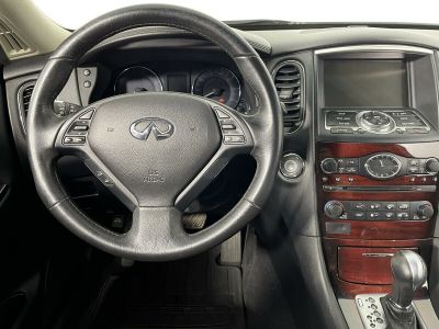 Infiniti QX50, 2.5 л, АКПП, 2015 фото 11