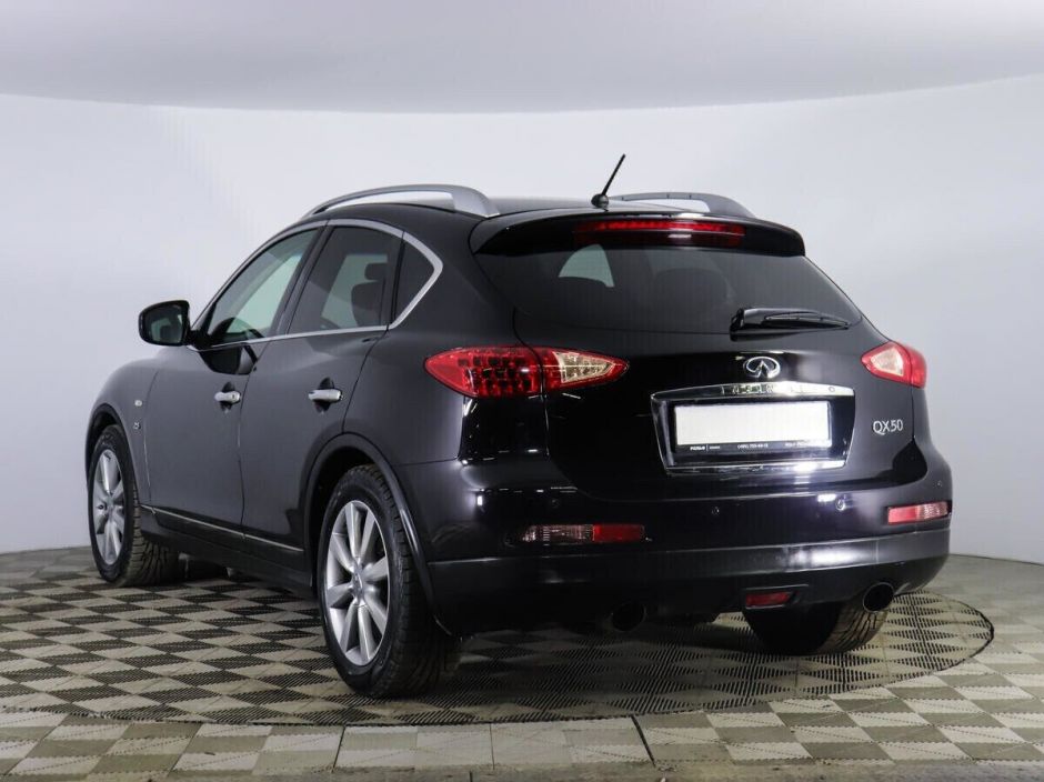 Infiniti QX50, 2.5 л, АТ, 2013 фото 6