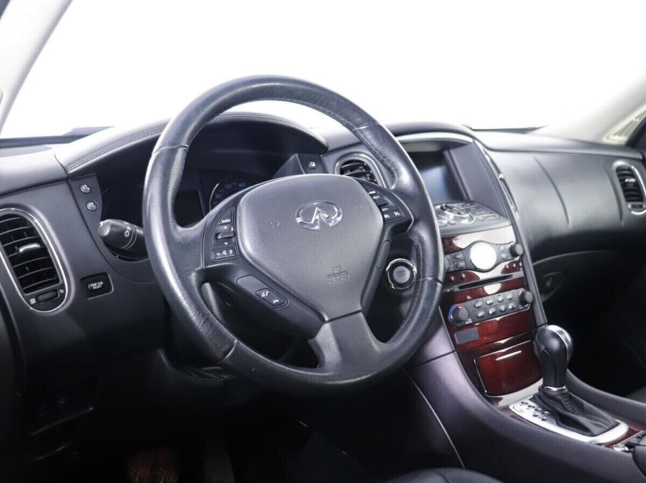 Infiniti QX50, 2.5 л, АТ, 2013 фото 12