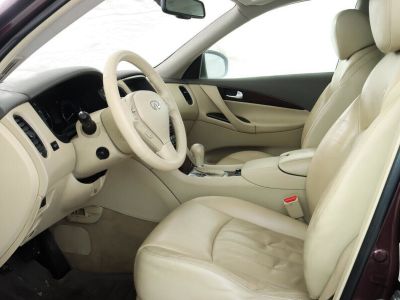 Infiniti QX50, 2.5 л, АКПП, 2013 фото 10