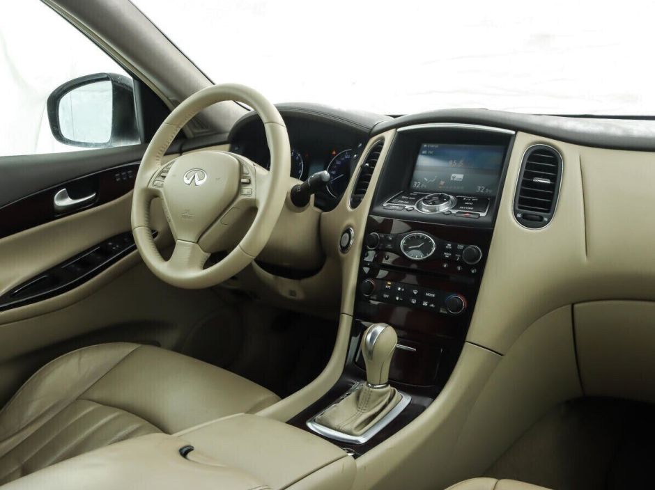 Infiniti QX50, 2.5 л, АТ, 2013 фото 11