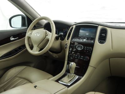 Infiniti QX50, 2.5 л, АКПП, 2013 фото 11