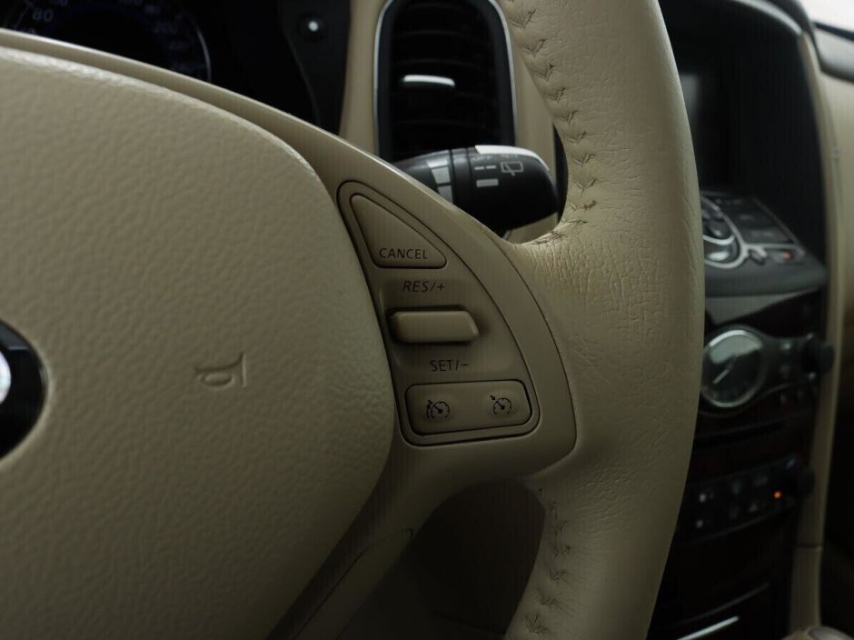 Infiniti QX50, 2.5 л, АТ, 2013 фото 13