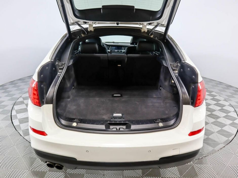 BMW 5 серии, 3.0 л, АТ, 2013 фото 1