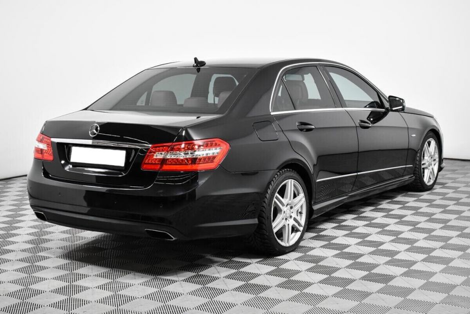 Mercedes-Benz E-Класс, 1.8 л, АТ, 2011 фото 4