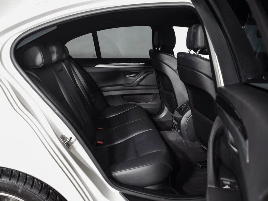 BMW 5 серии, 3.0 л, АТ, 2013 фото 1