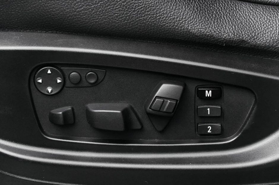 BMW X6, 3.0 л, АТ, 2010 фото 12