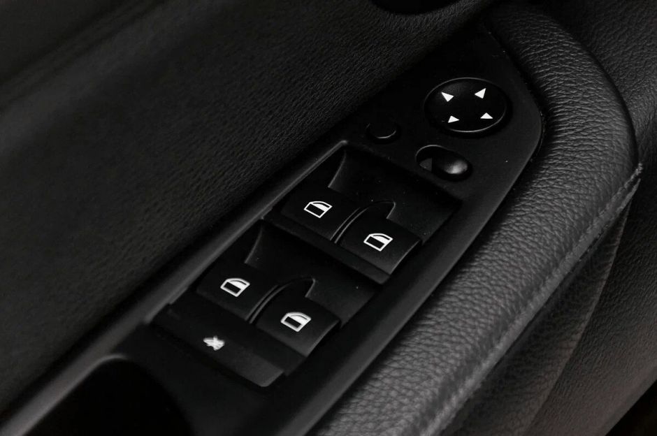 BMW X6, 3.0 л, АТ, 2010 фото 16