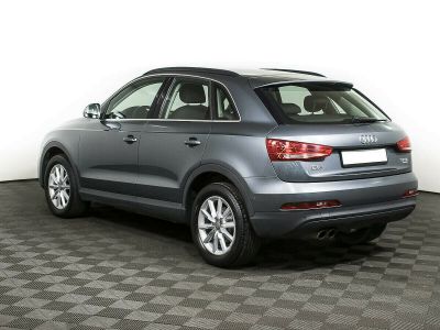 Audi Q3, 2.0 л, РКПП, 2011 фото 4