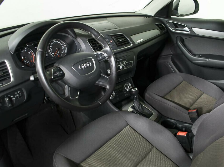 Audi Q3, 2.0 л, Робот, 2011 фото 7