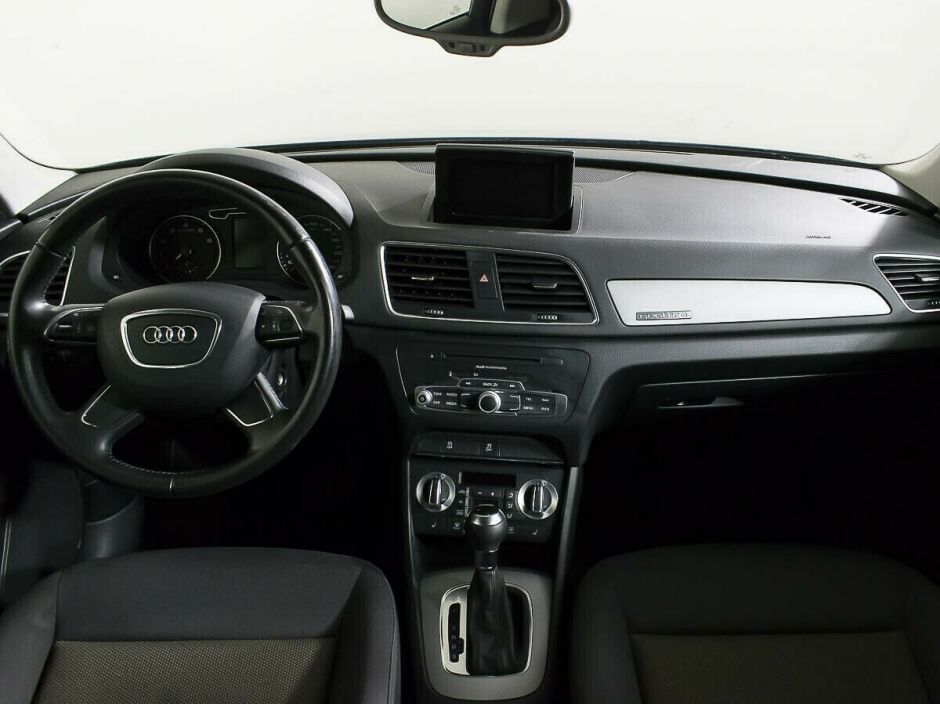 Audi Q3, 2.0 л, Робот, 2011 фото 2
