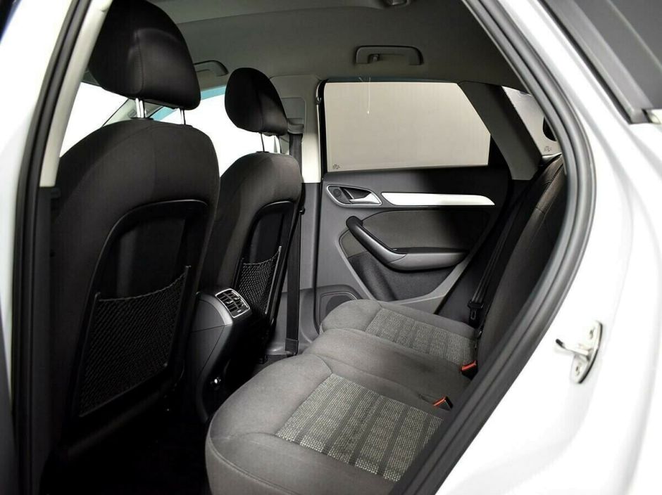 Audi Q3, 2.0 л, Робот, 2011 фото 1