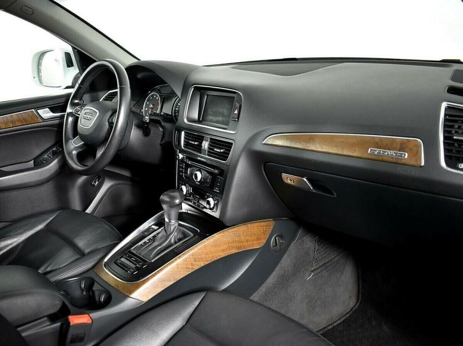 Audi Q5, 2.0 л, АТ, 2012 фото 2