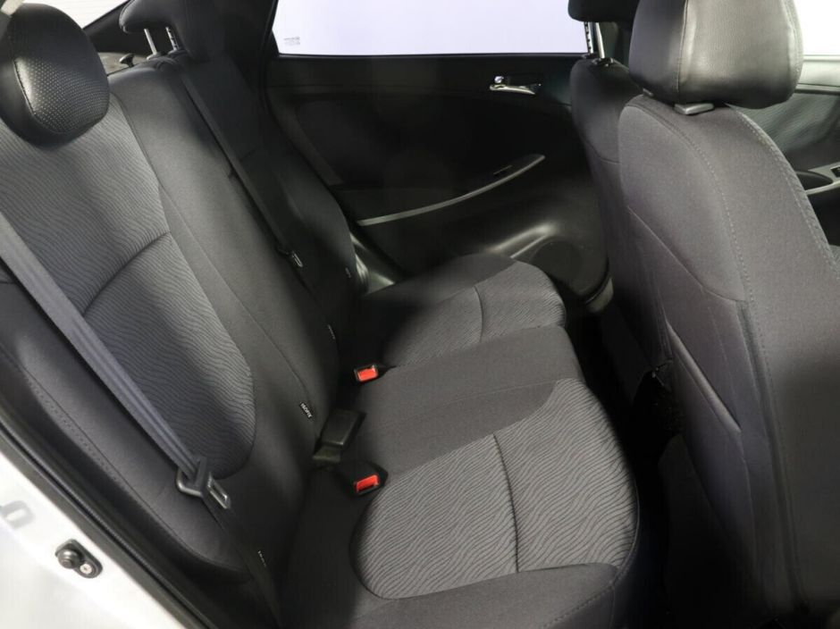 Hyundai Solaris, 1.6 л, МТ, 2014 фото 1