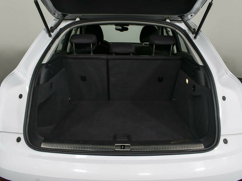 Audi Q3, 2.0 л, Робот, 2013 фото 1