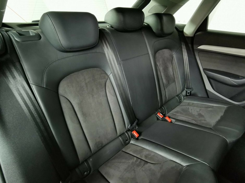 Audi Q3, 2.0 л, Робот, 2013 фото 10