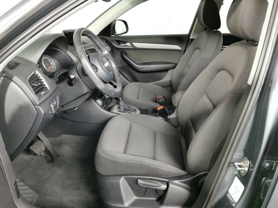 Audi Q3, 2.0 л, Робот, 2013 фото 8