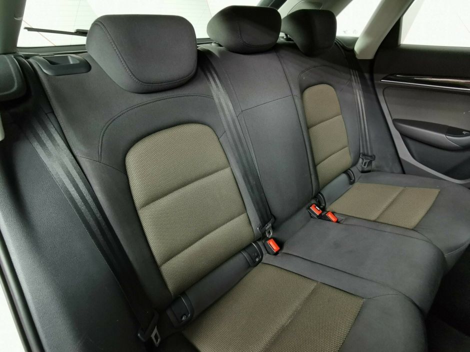 Audi Q3, 2.0 л, Робот, 2014 фото 10