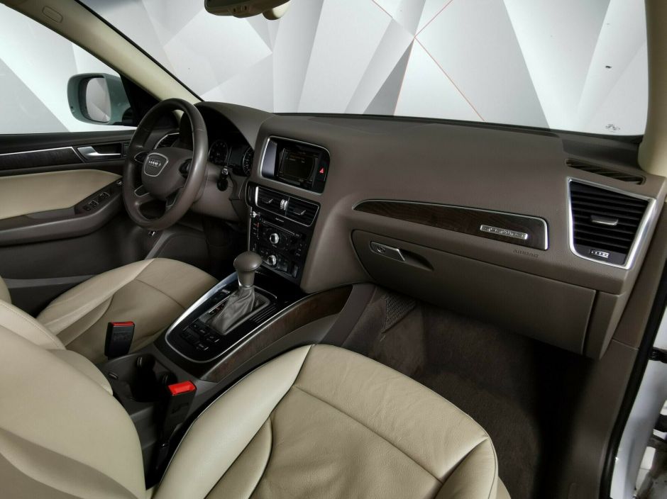 Audi Q5, 2.0 л, АТ, 2015 фото 2