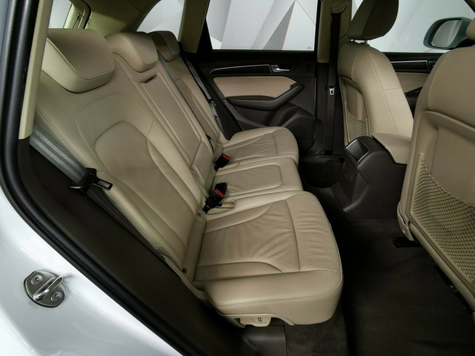 Audi Q5, 2.0 л, АТ, 2015 фото 1