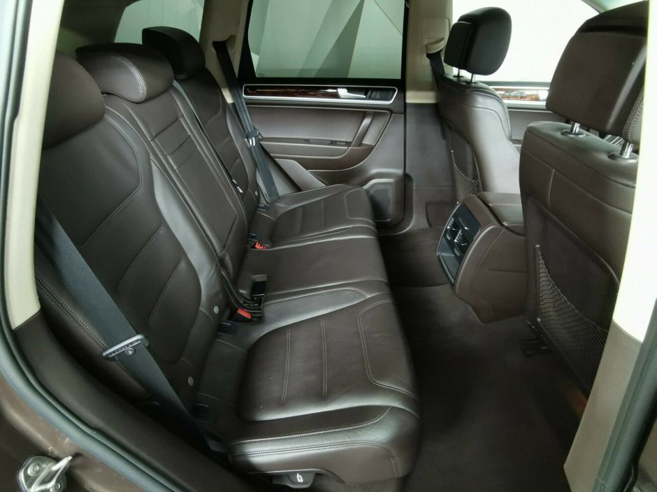 Volkswagen Touareg, 3.0 л, АТ, 2012 фото 1
