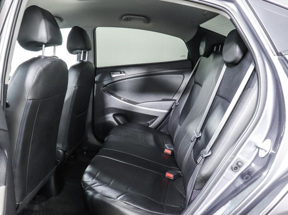 Hyundai Solaris, 1.6 л, АТ, 2015 фото 1