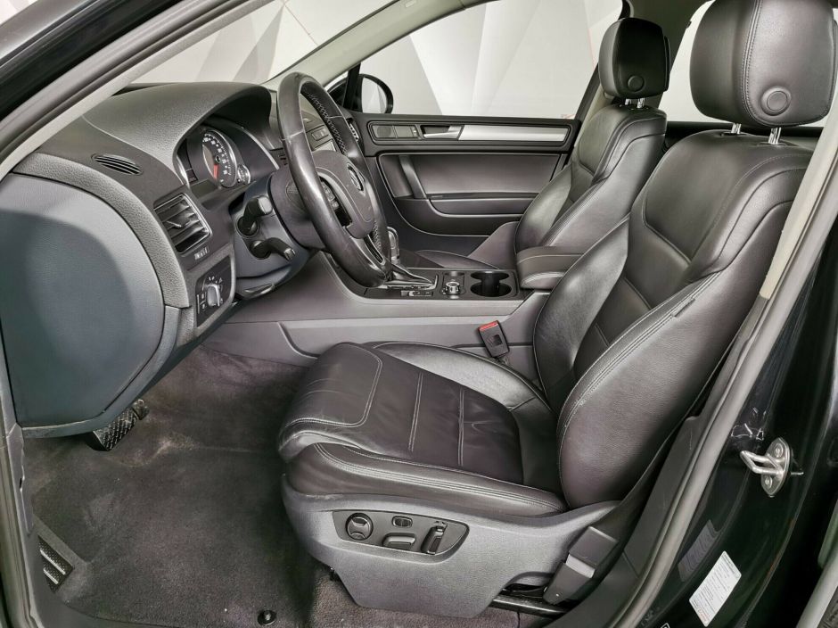 Volkswagen Touareg, 3.6 л, АТ, 2013 фото 7