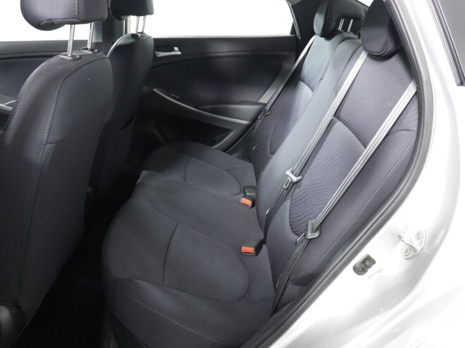 Hyundai Solaris, 1.6 л, МТ, 2015 фото 1