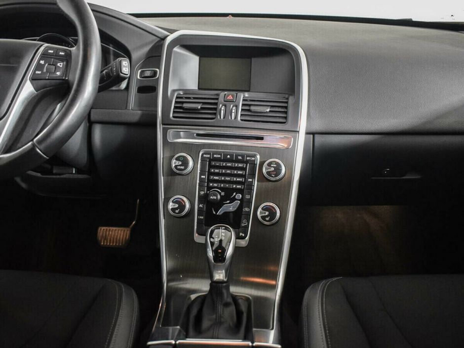 Volvo XC60, 2.4 л, АТ, 2014 фото 2