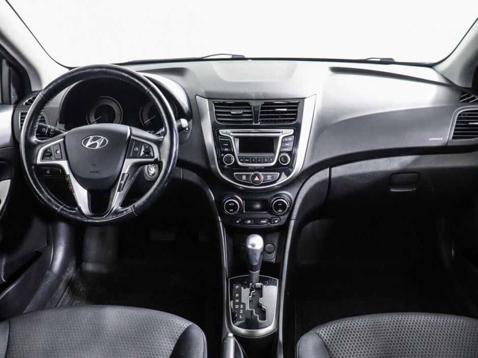 Hyundai Solaris, 1.6 л, АТ, 2015 фото 8