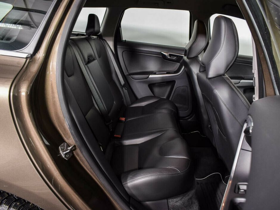 Volvo XC60, 2.4 л, АТ, 2015 фото 8